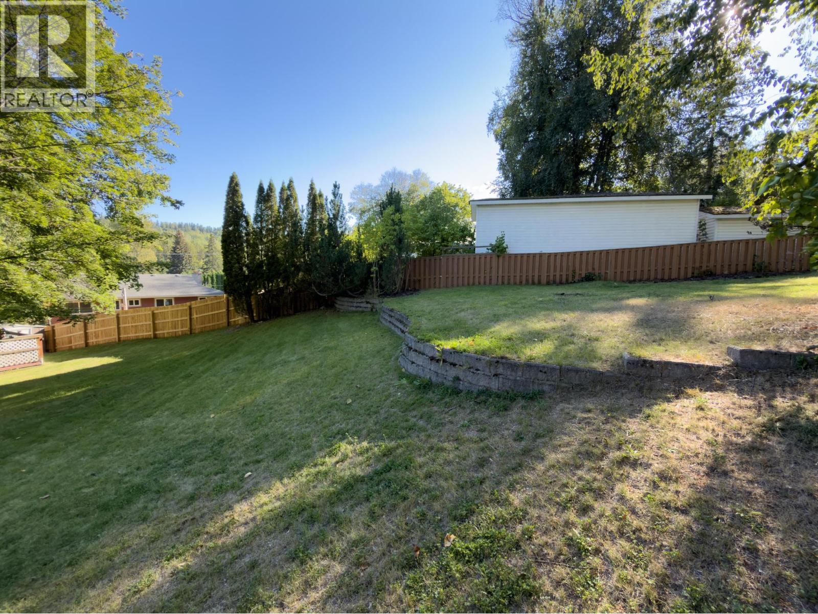 125 Lindsay Street Property Photo 33