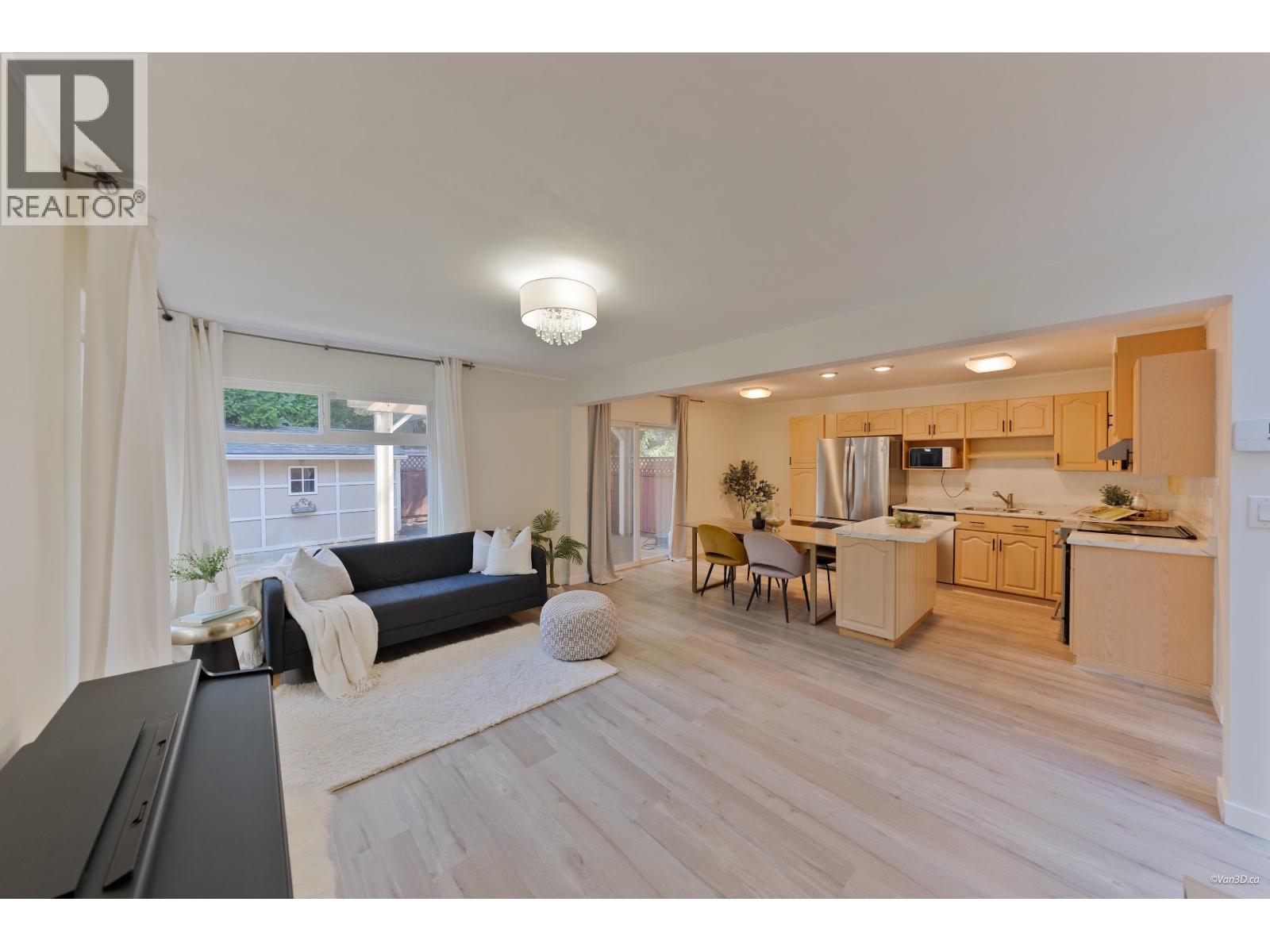 2512 Burian Drive Property Photo 3