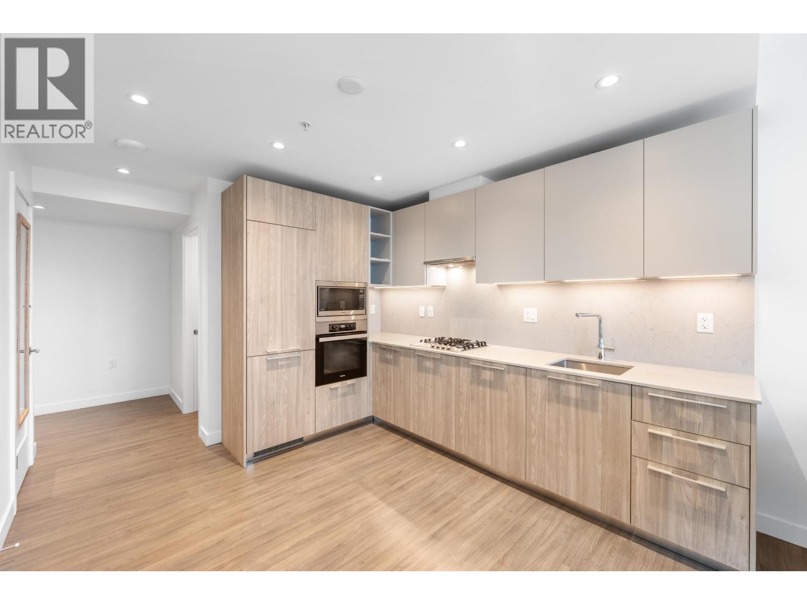606 6699 Dunblane Avenue Property Photo 13