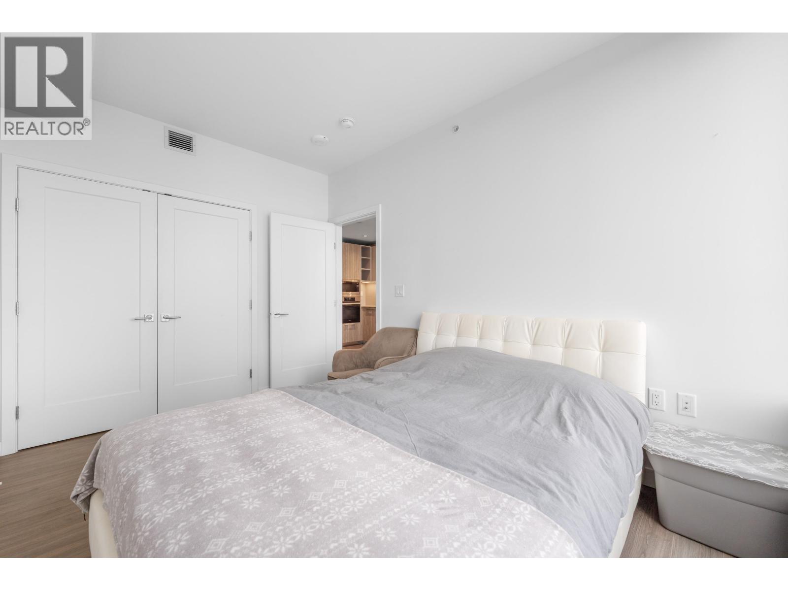 606 6699 Dunblane Avenue Property Photo 18