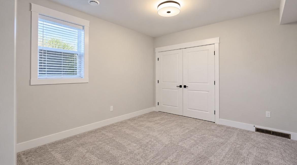 21 4217 Old Clayburn Road Property Photo 14