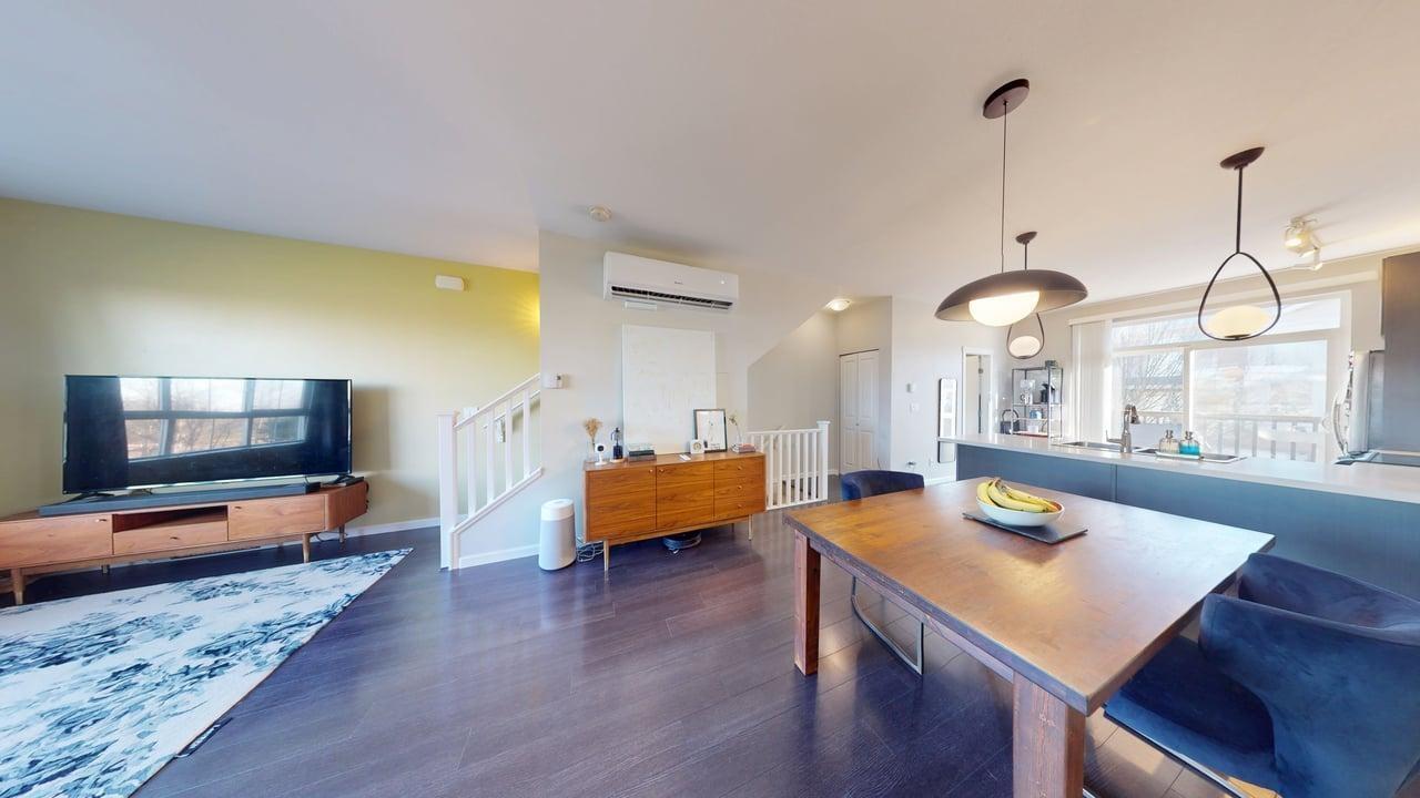 70 19505 68a Avenue Property Photo 8