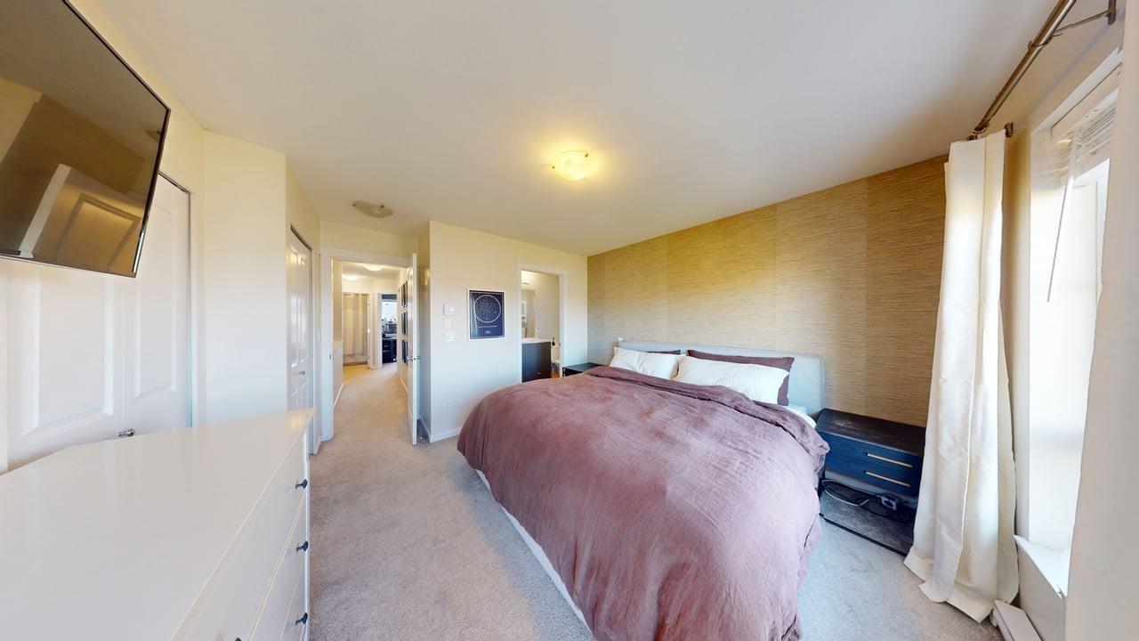 70 19505 68a Avenue Property Photo 18