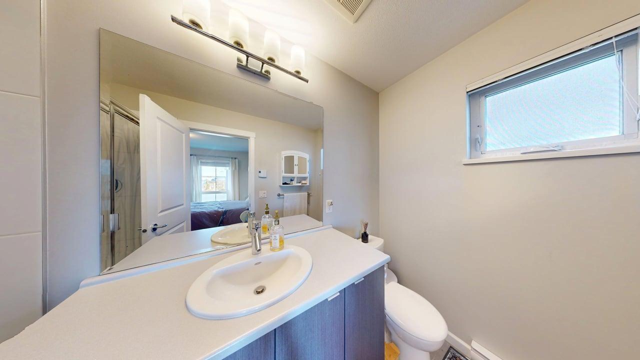 70 19505 68a Avenue Property Photo 19
