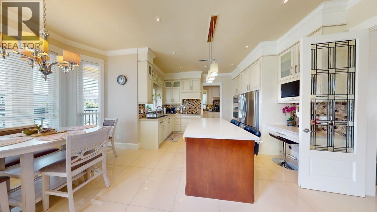 1010 Edinburgh Street Property Photo 6