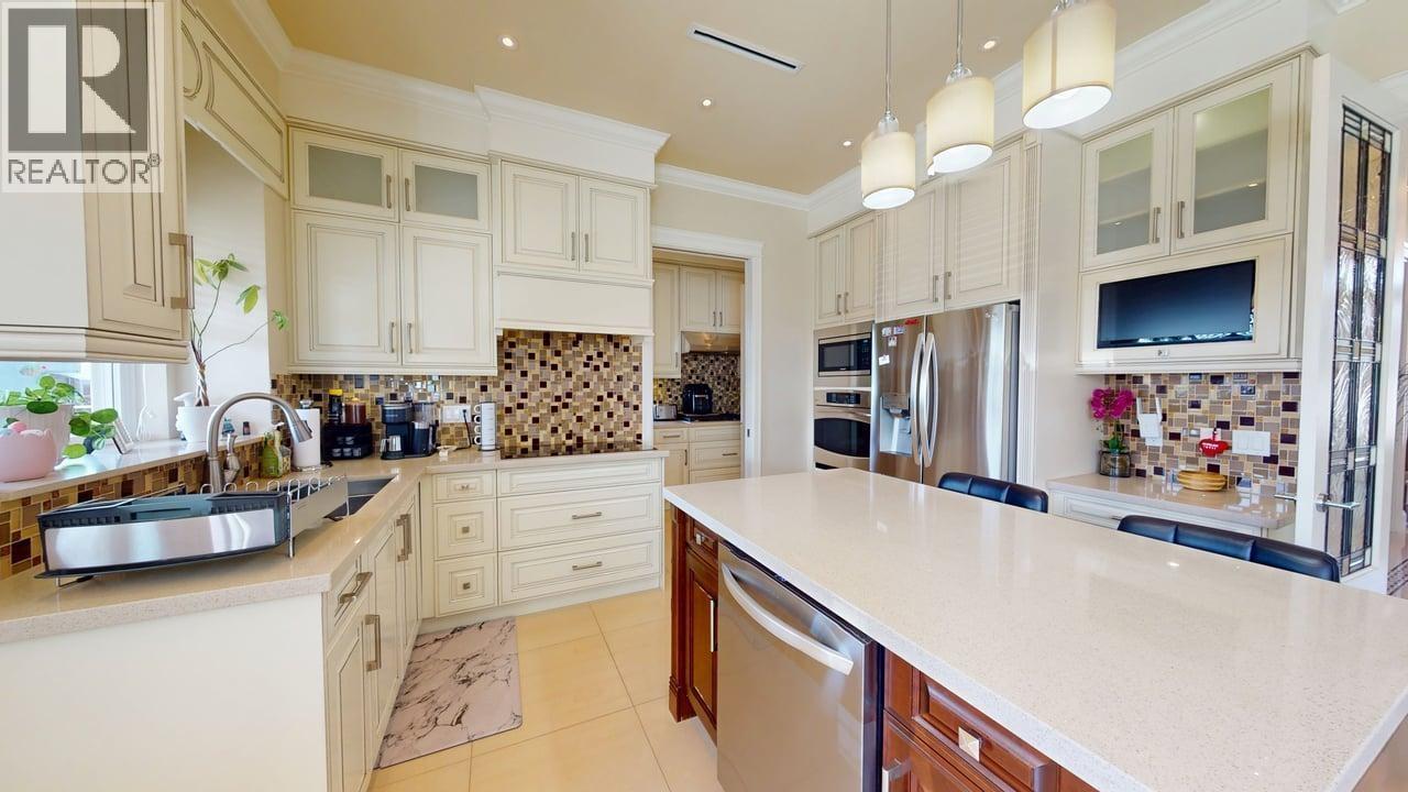 1010 Edinburgh Street Property Photo 8