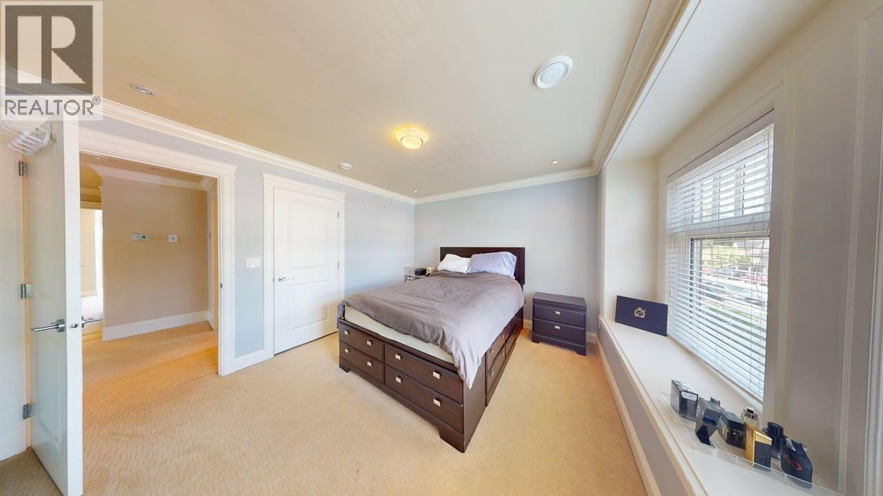 1010 Edinburgh Street Property Photo 18