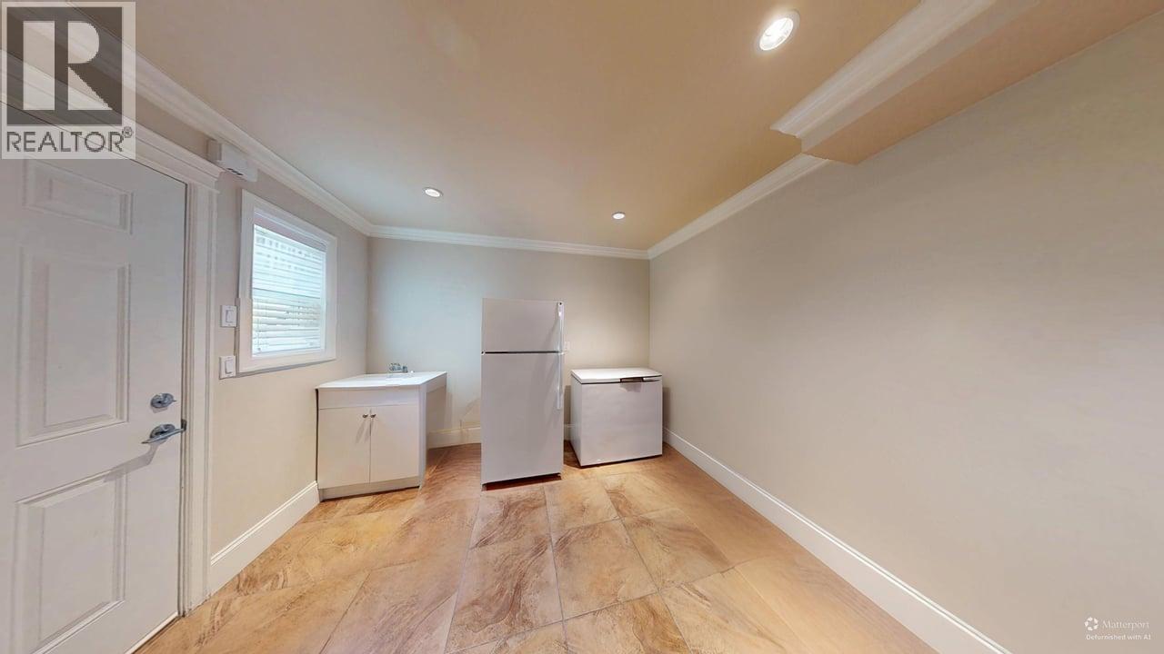 1010 Edinburgh Street Property Photo 29