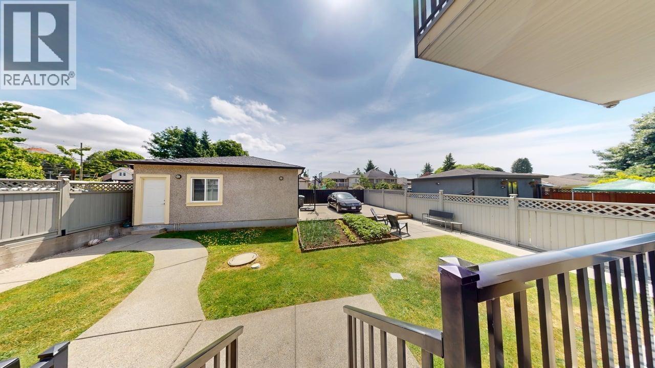 1010 Edinburgh Street Property Photo 34