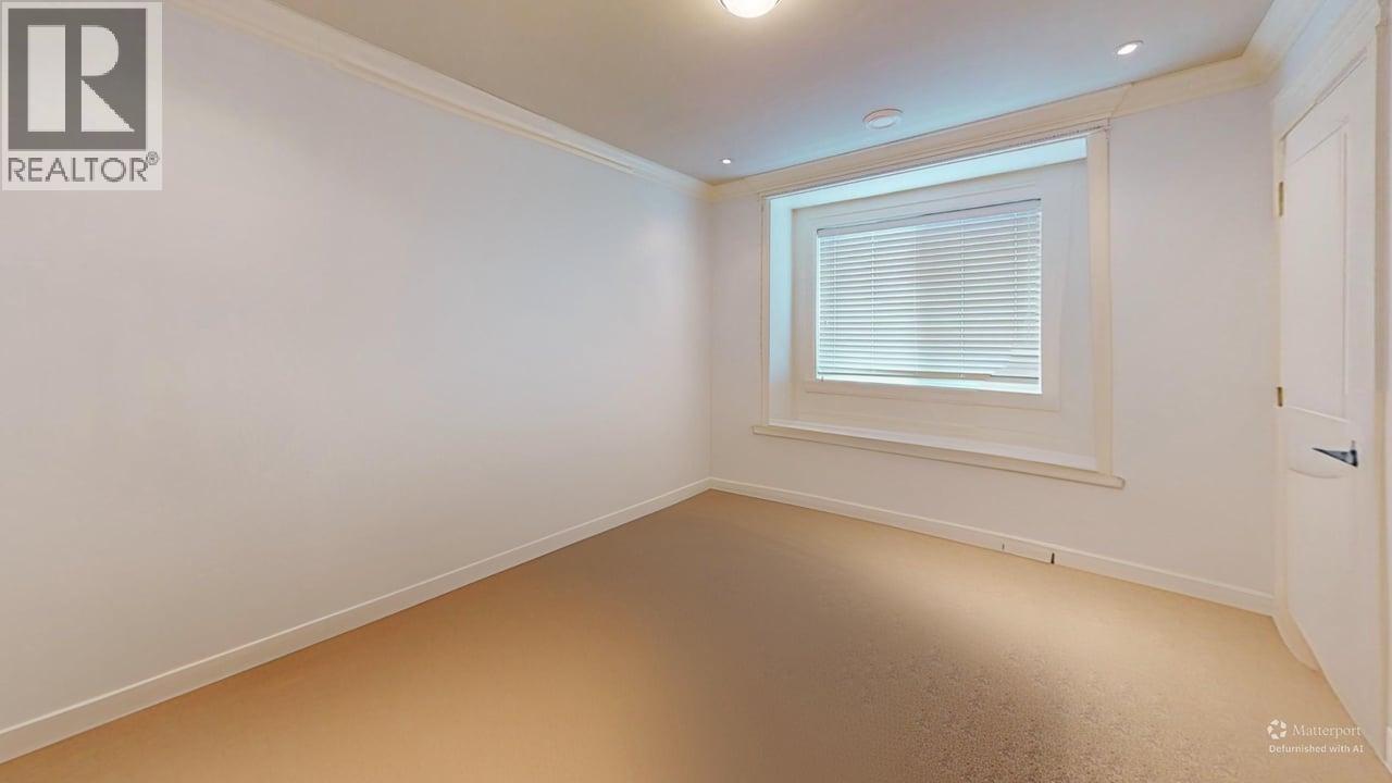 1010 Edinburgh Street Property Photo 35