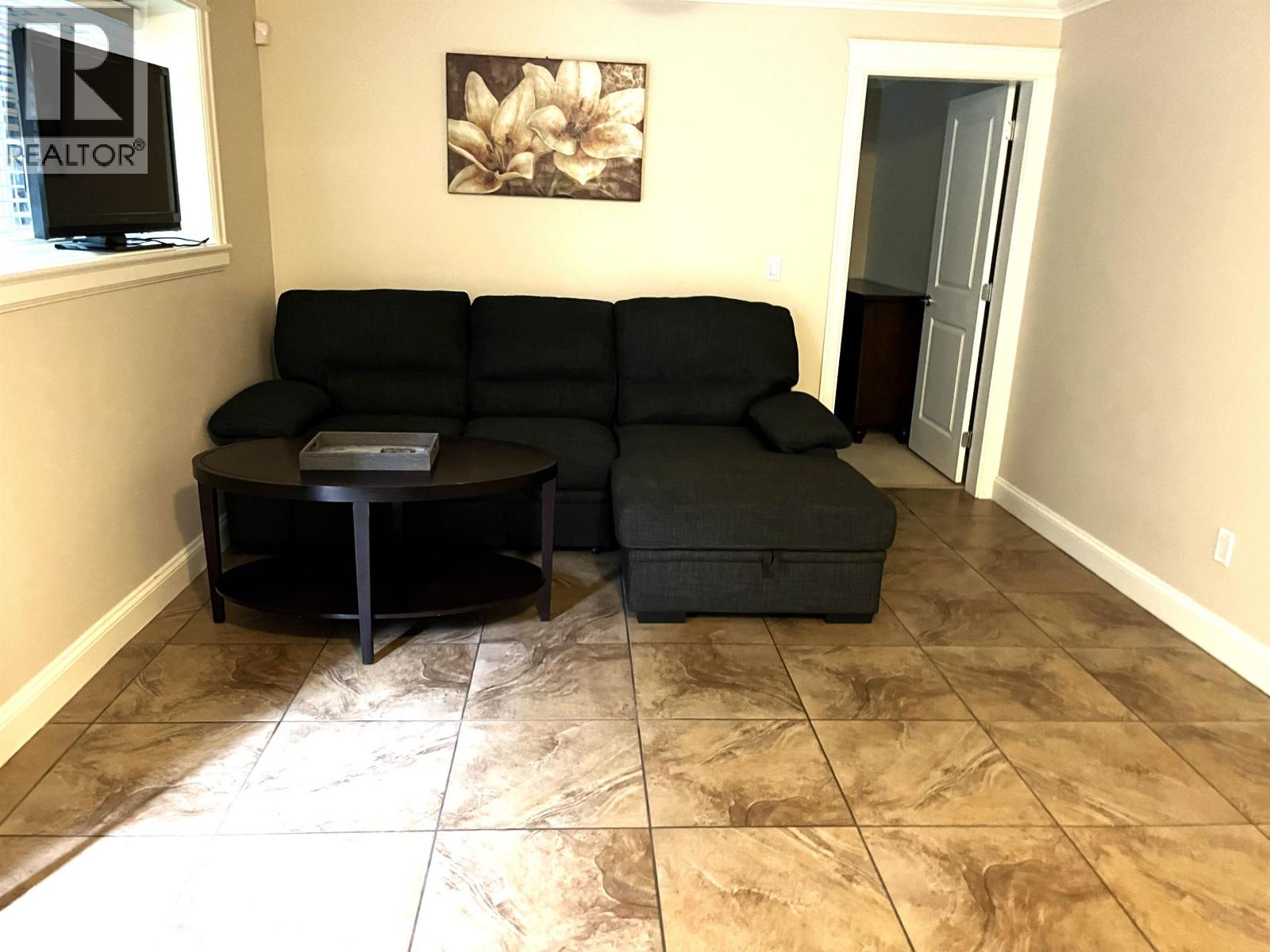 1010 Edinburgh Street Property Photo 37