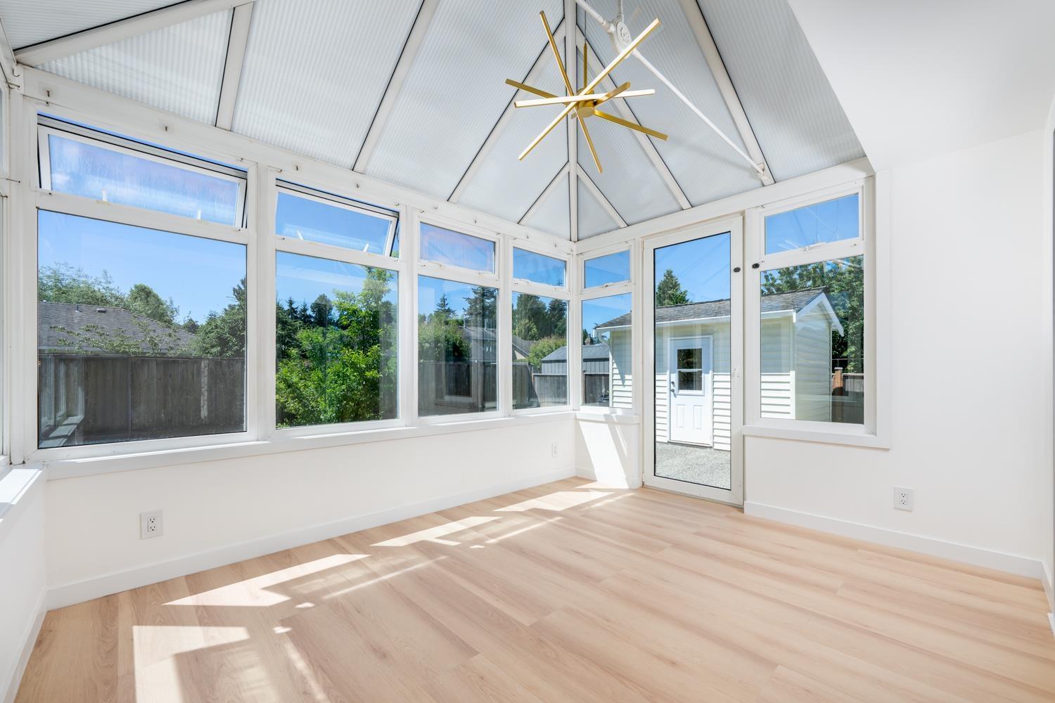 15092 19a Avenue Property Photo 14