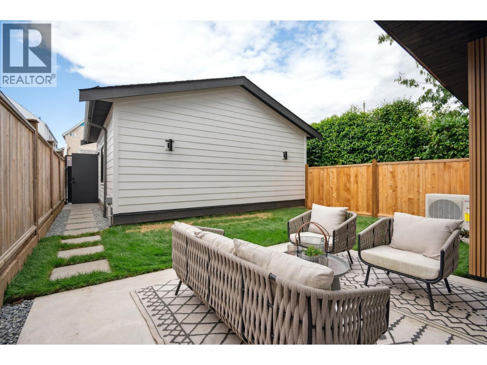 #2 1079 E 14th Avenue Property Photo 31