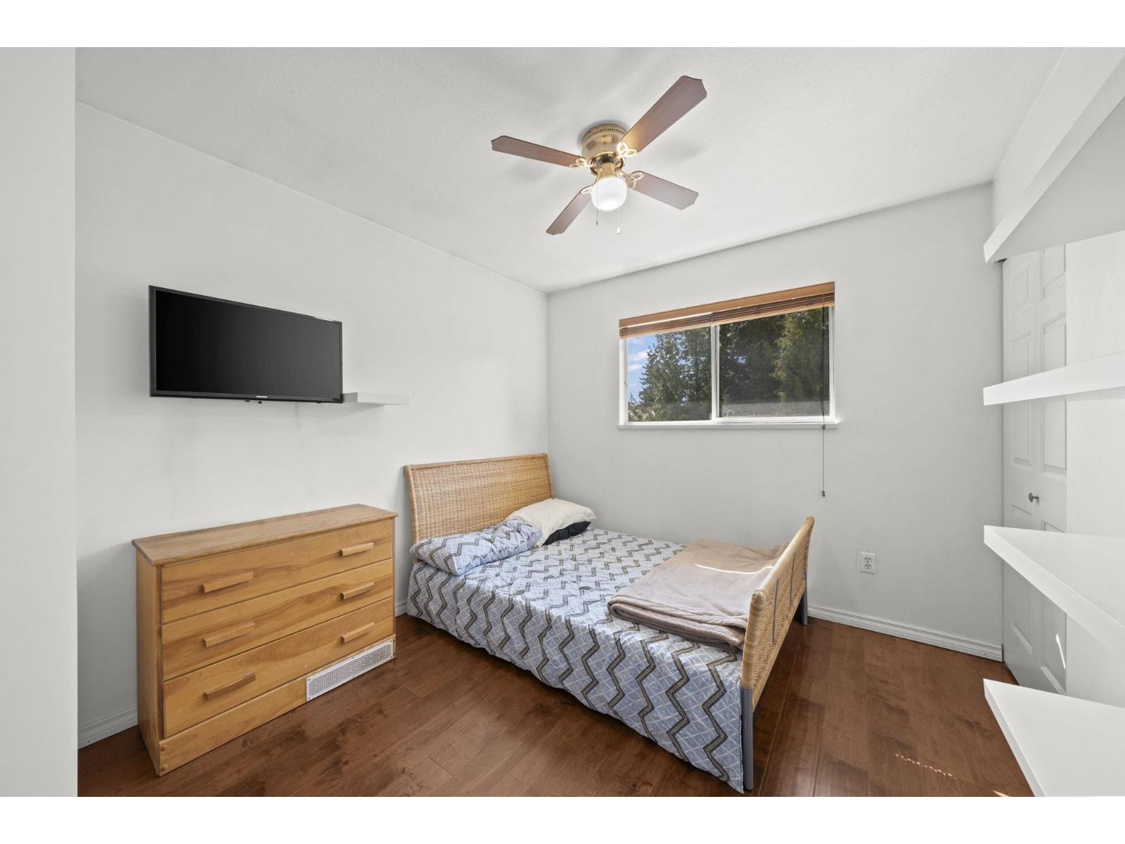 8891 157 Street Property Photo 13