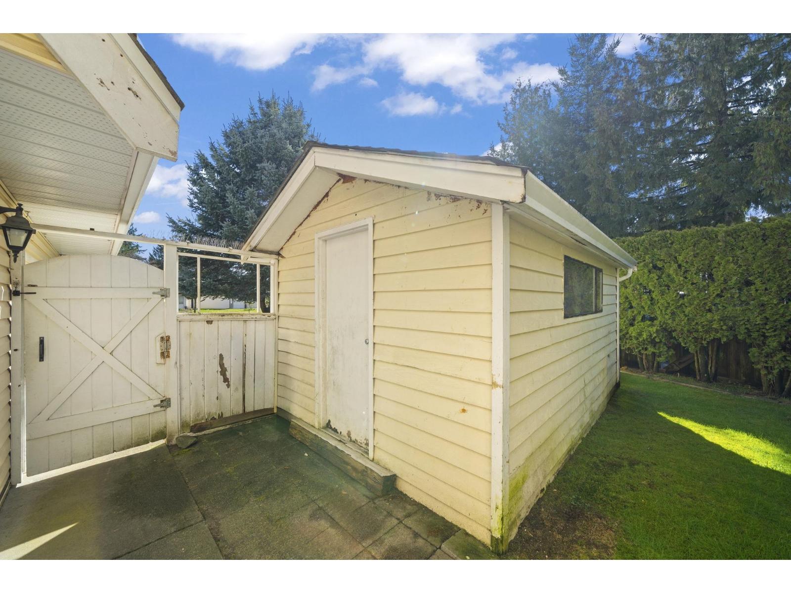 8891 157 Street Property Photo 23