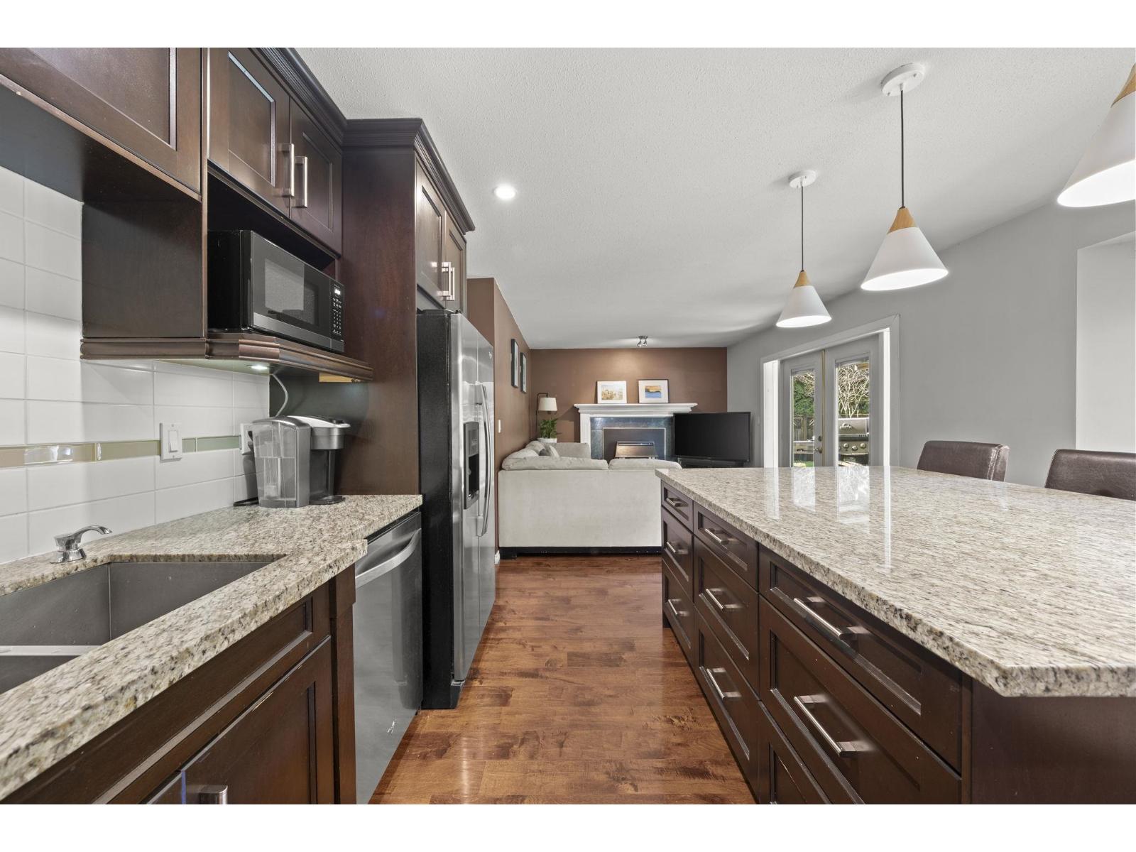 8891 157 Street Property Photo 27