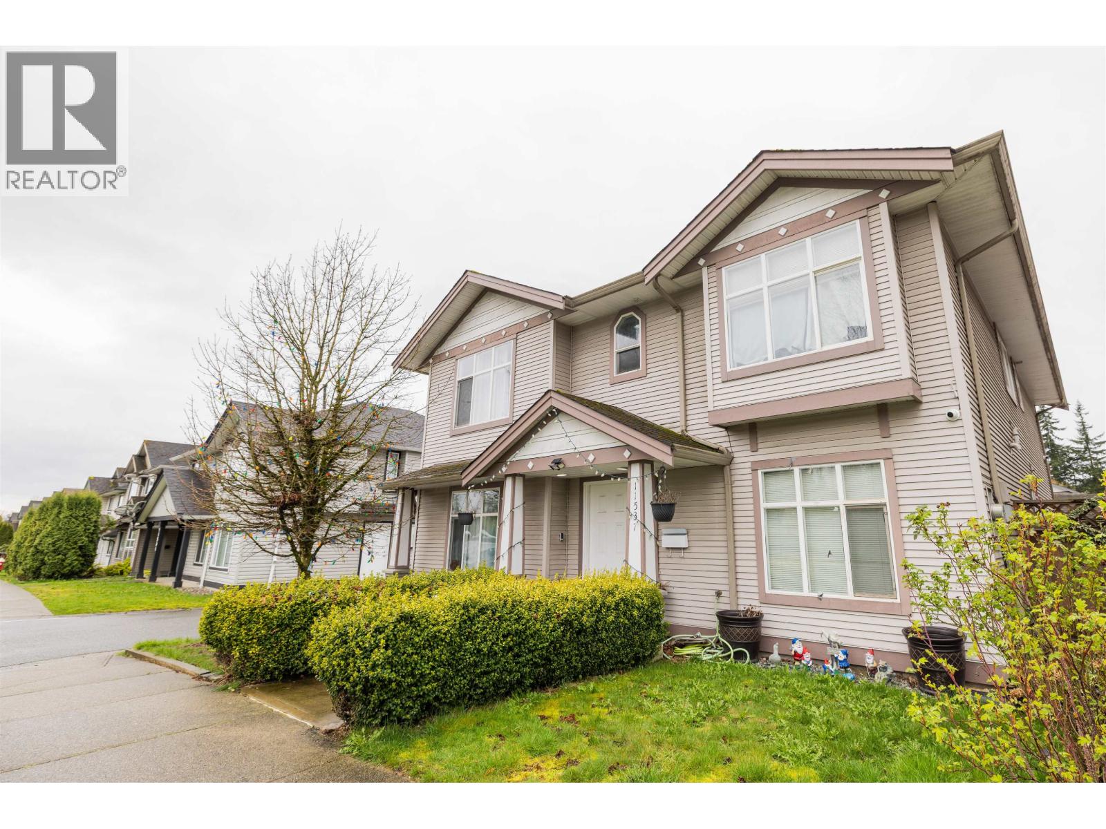 11537 240 Street Property Photo 3