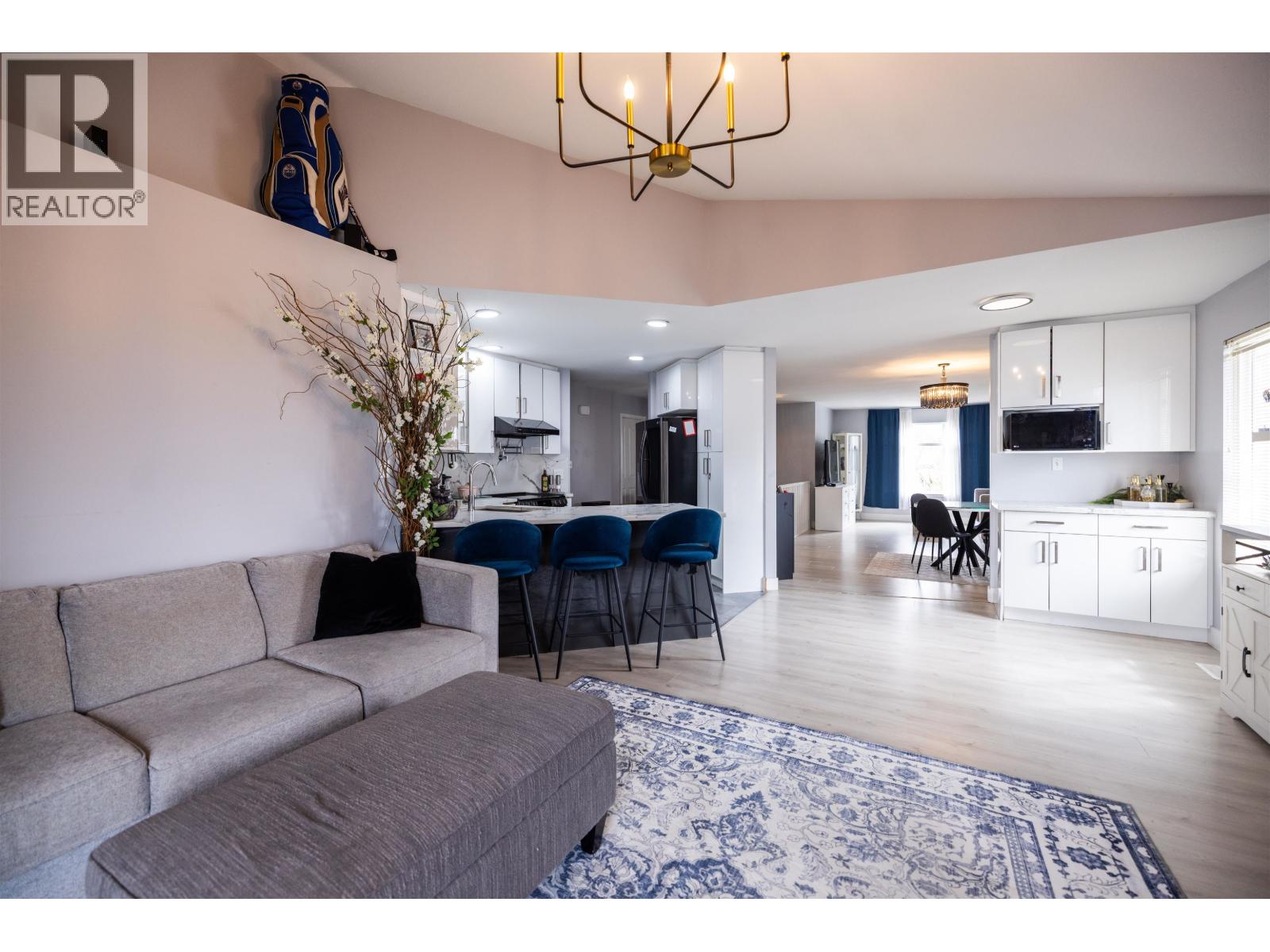 11537 240 Street Property Photo 11