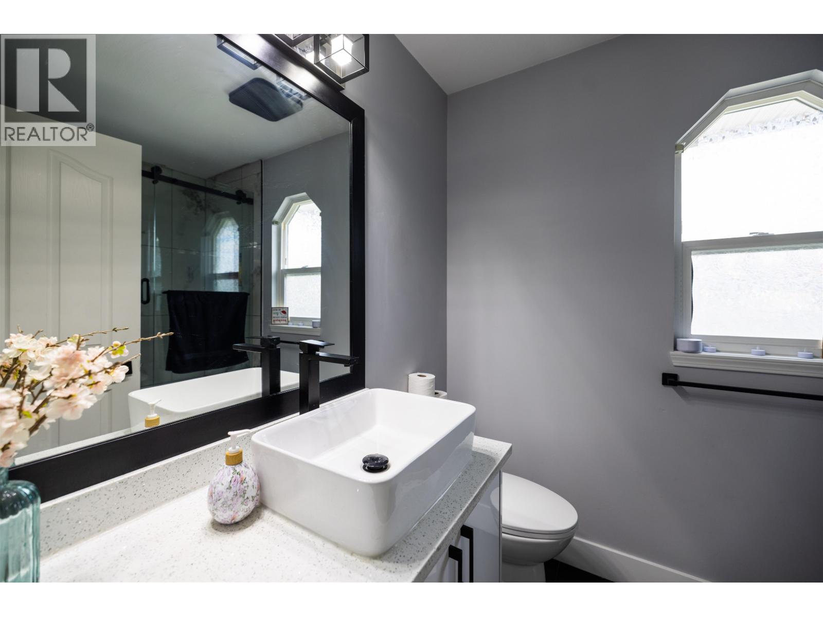 11537 240 Street Property Photo 17