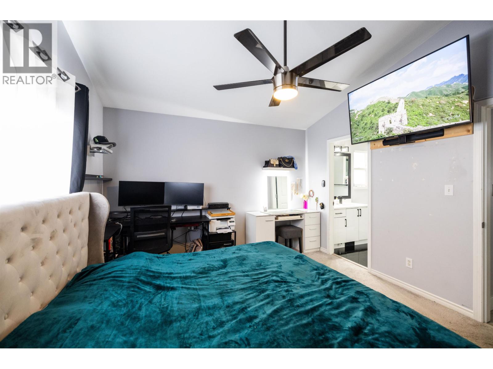 11537 240 Street Property Photo 19
