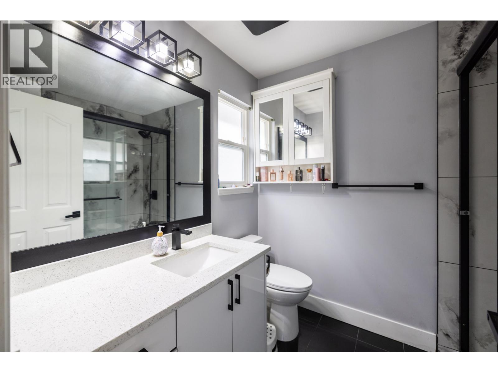 11537 240 Street Property Photo 20