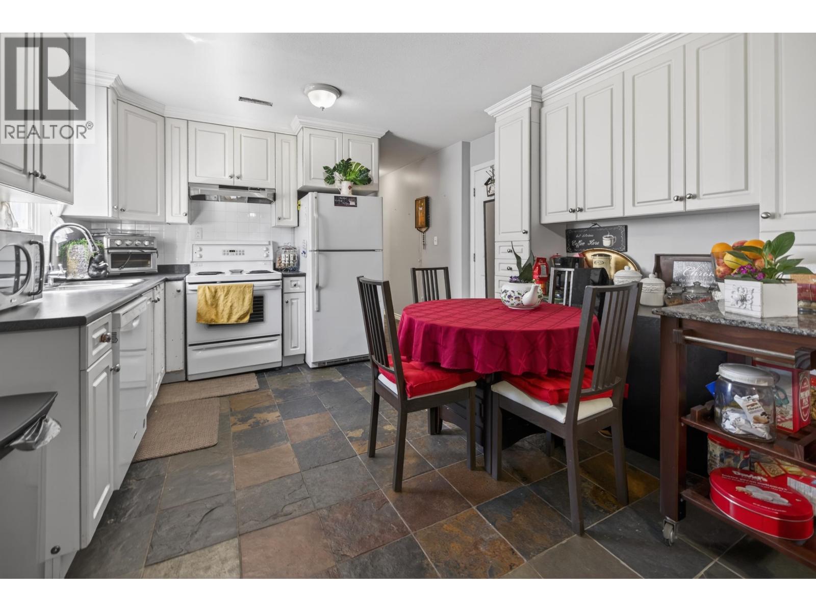 11537 240 Street Property Photo 29