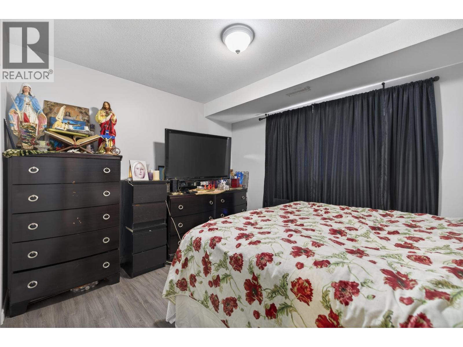 11537 240 Street Property Photo 33