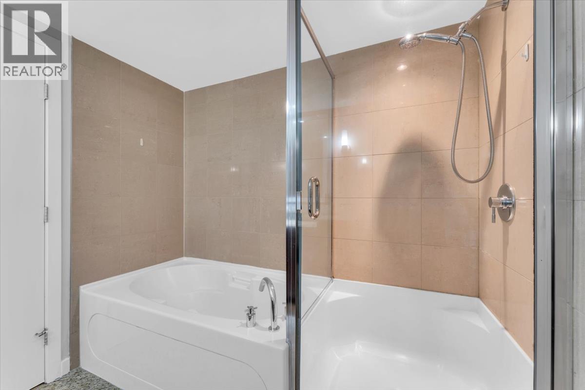 705 583 Beach Crescent Property Photo 15