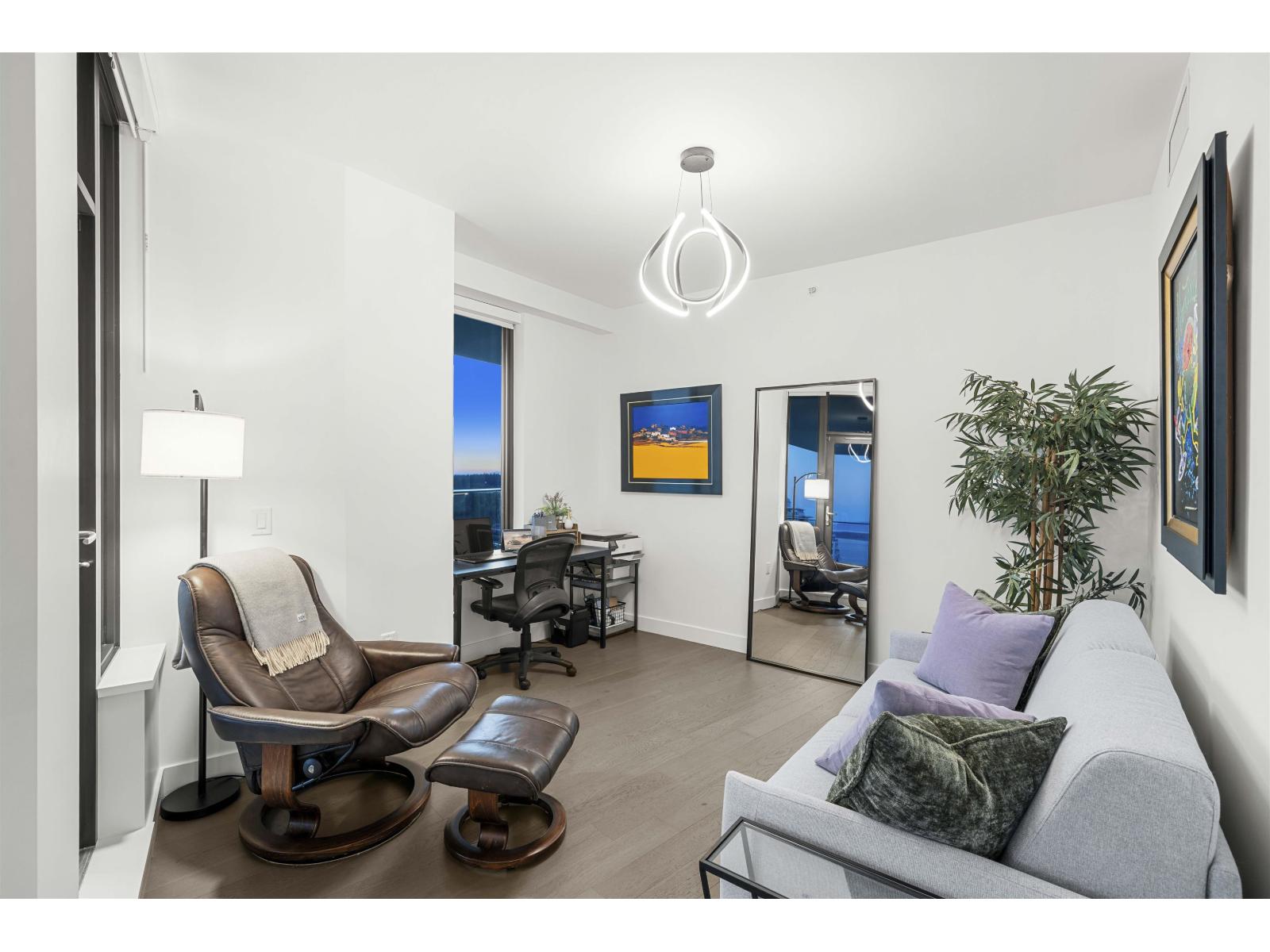 1605 1588 Johnston Road Property Photo 11