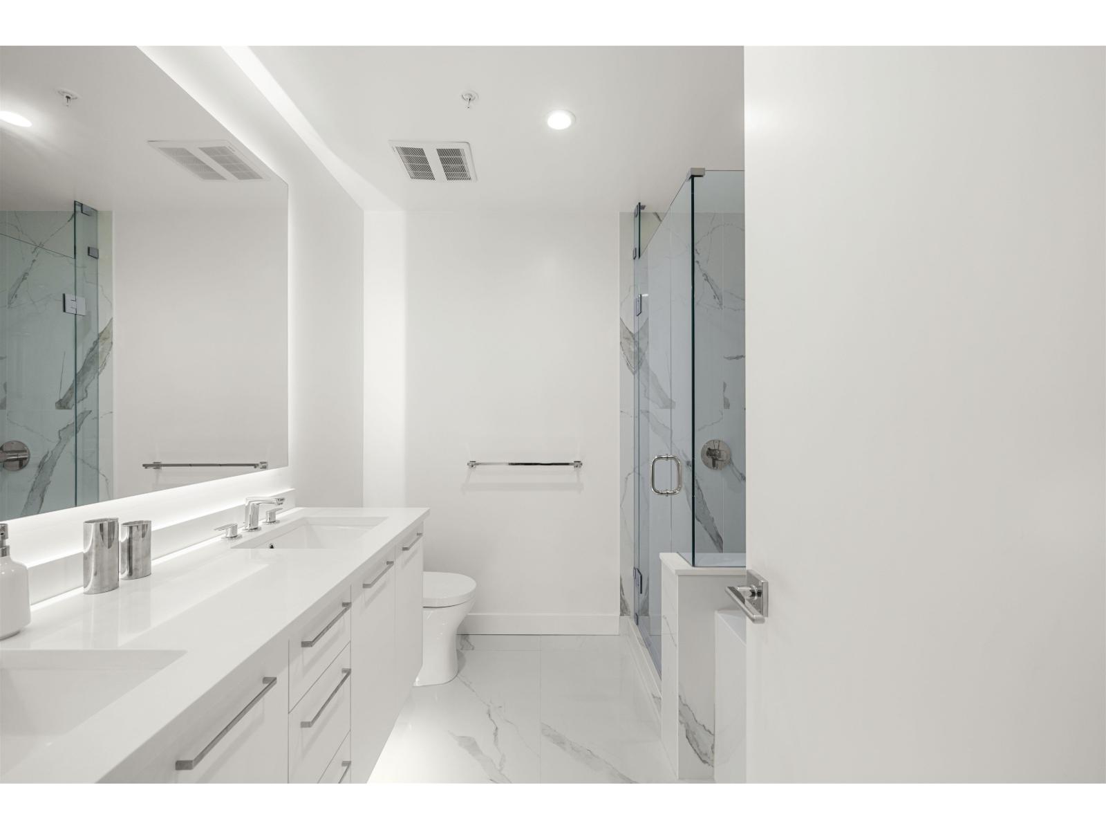 1605 1588 Johnston Road Property Photo 16