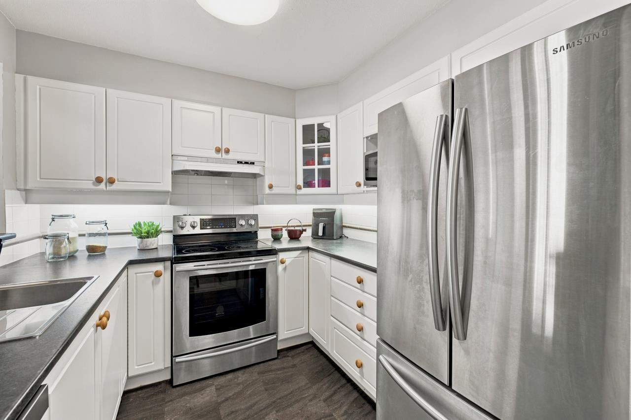 204 20125 55a Avenue Property Photo 13