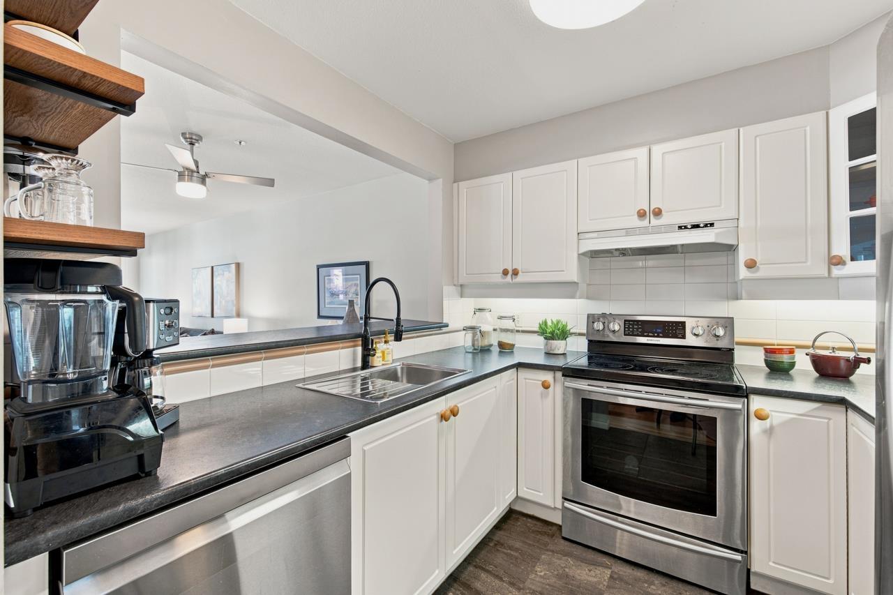 204 20125 55a Avenue Property Photo 15