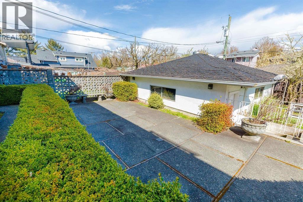5482 Rhodes Street Property Photo 19