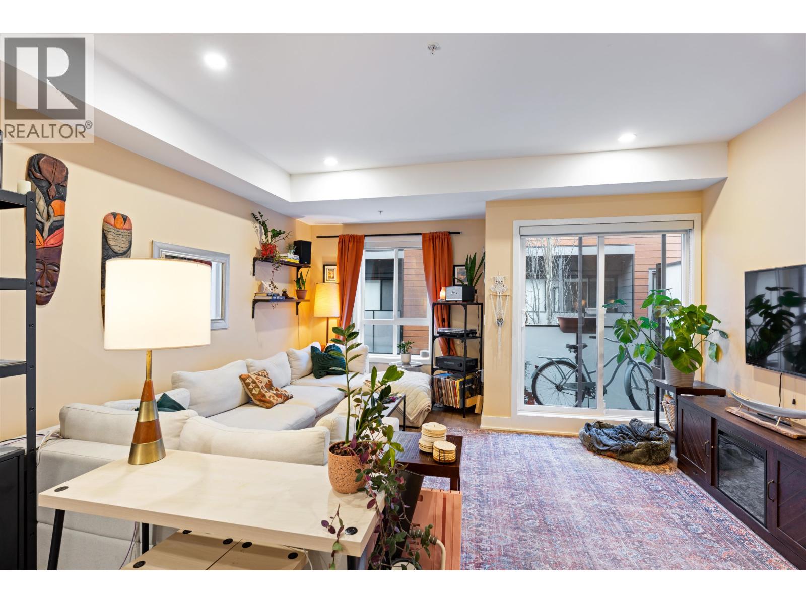 213 37808 Third Avenue Property Photo 10