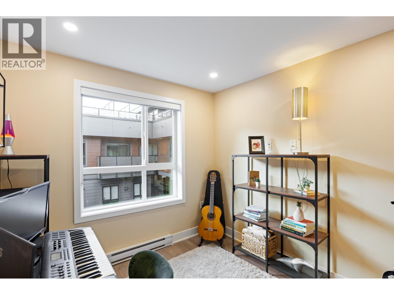 213 37808 Third Avenue Property Photo 14