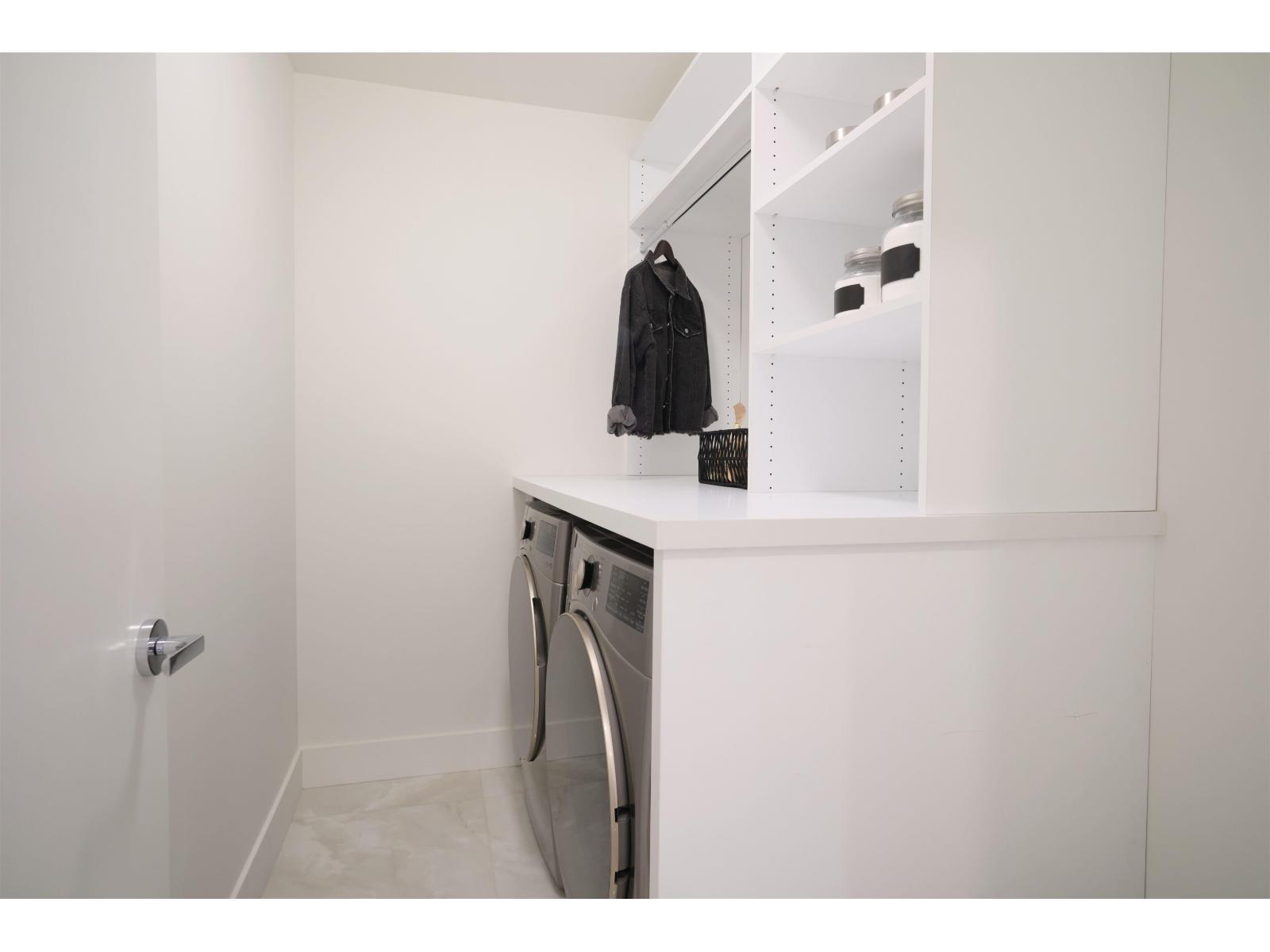 208 1342 Johnston Road Property Photo 16