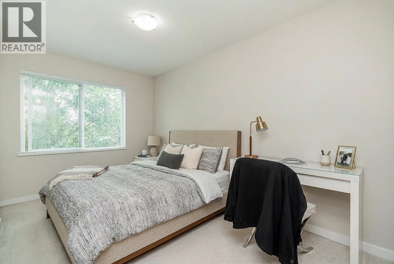49 9728 Alexandra Road Property Photo 10
