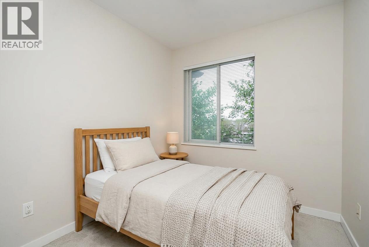 49 9728 Alexandra Road Property Photo 11