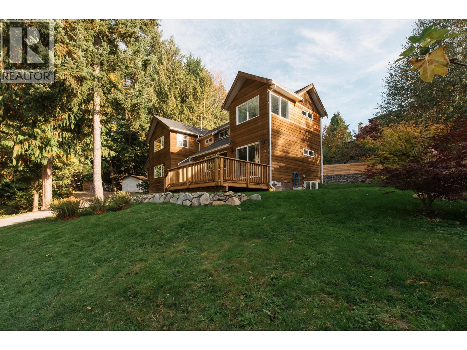 1646 Grandview Road Property Photo 1