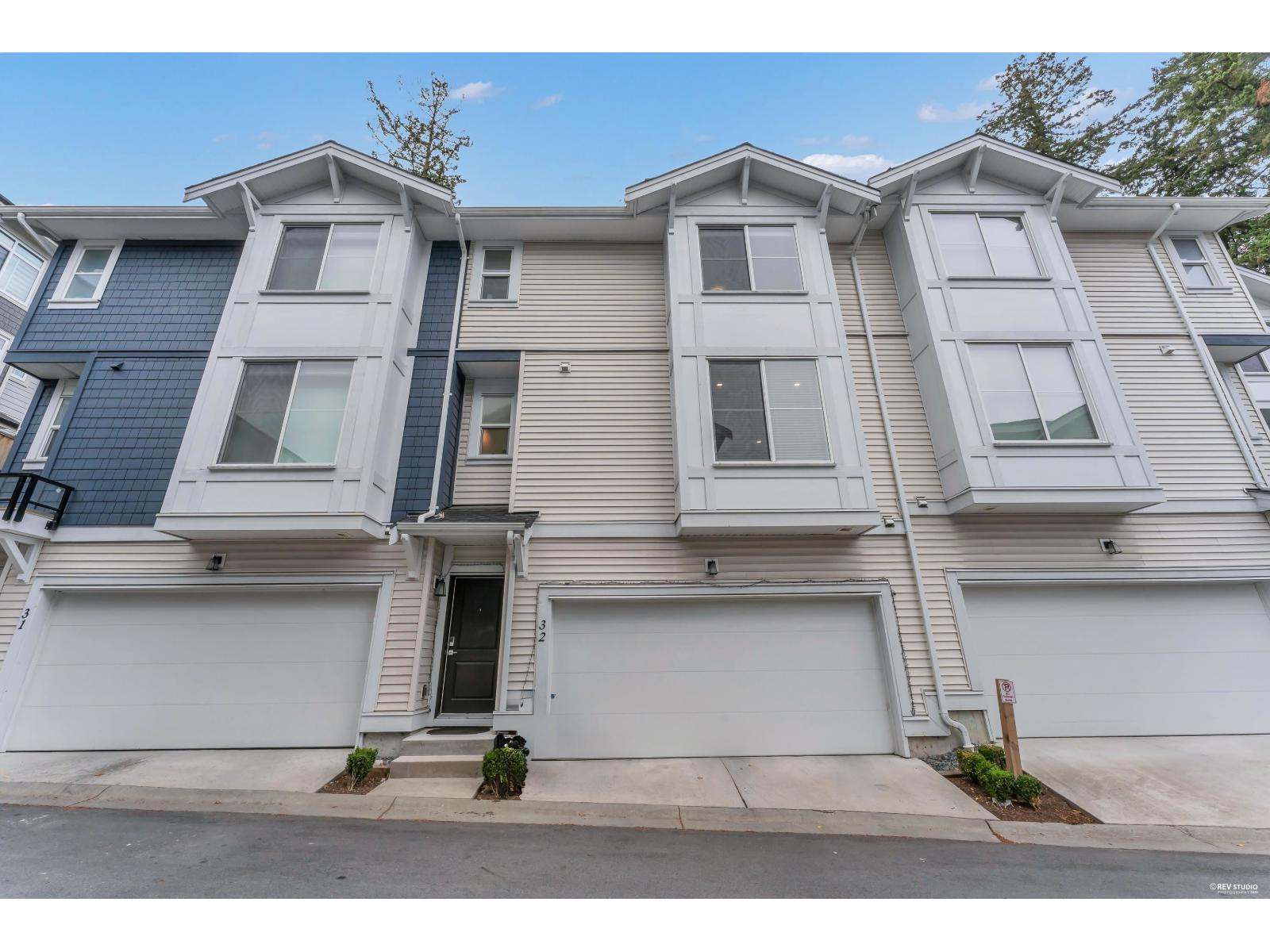 32 14355 62 Avenue Property Photo 1