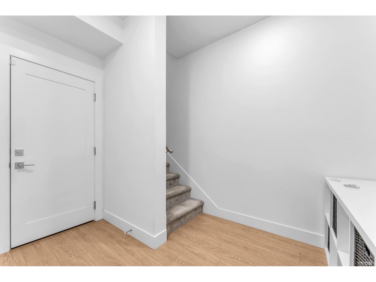 32 14355 62 Avenue Property Photo 25