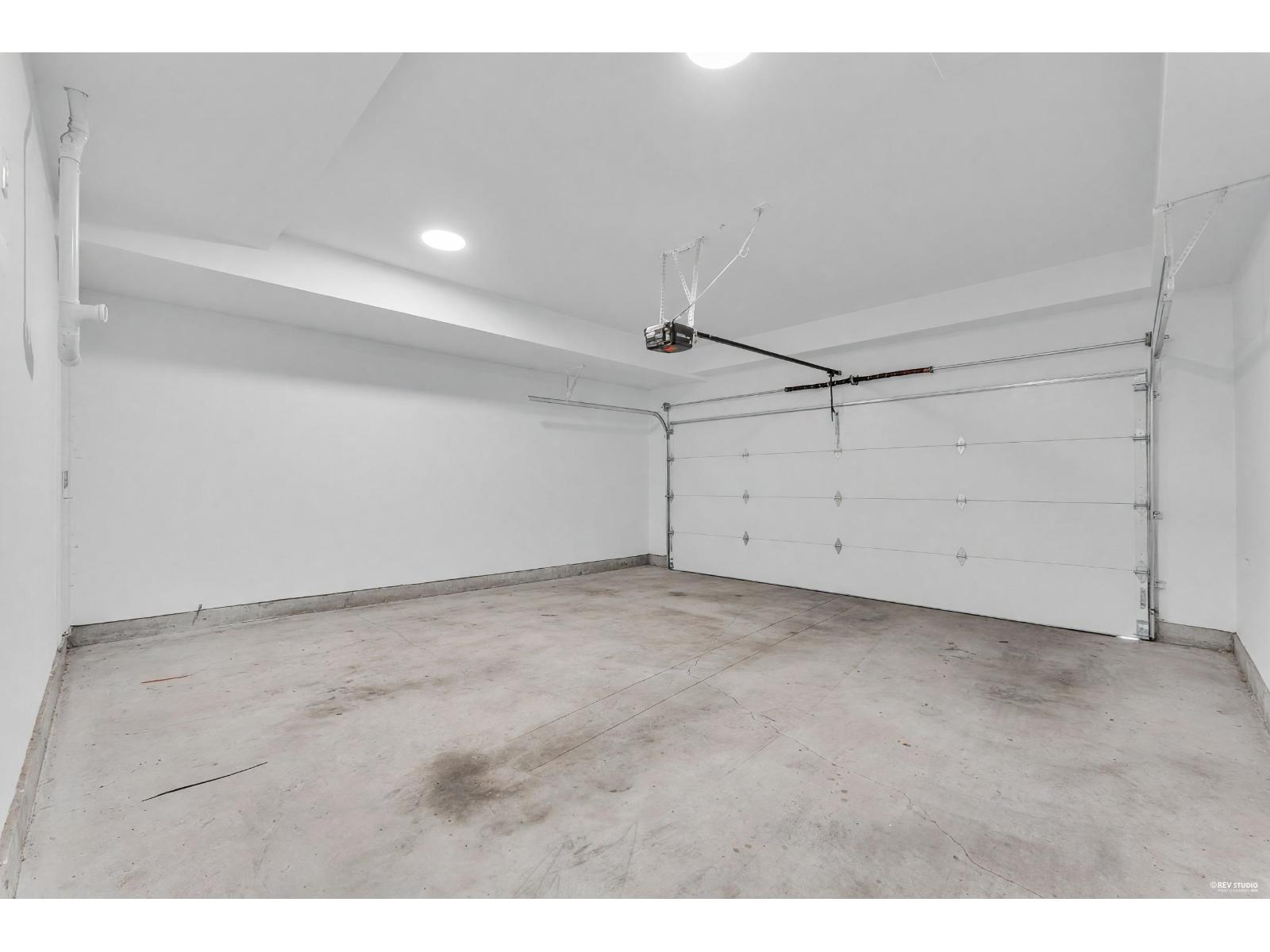 32 14355 62 Avenue Property Photo 26