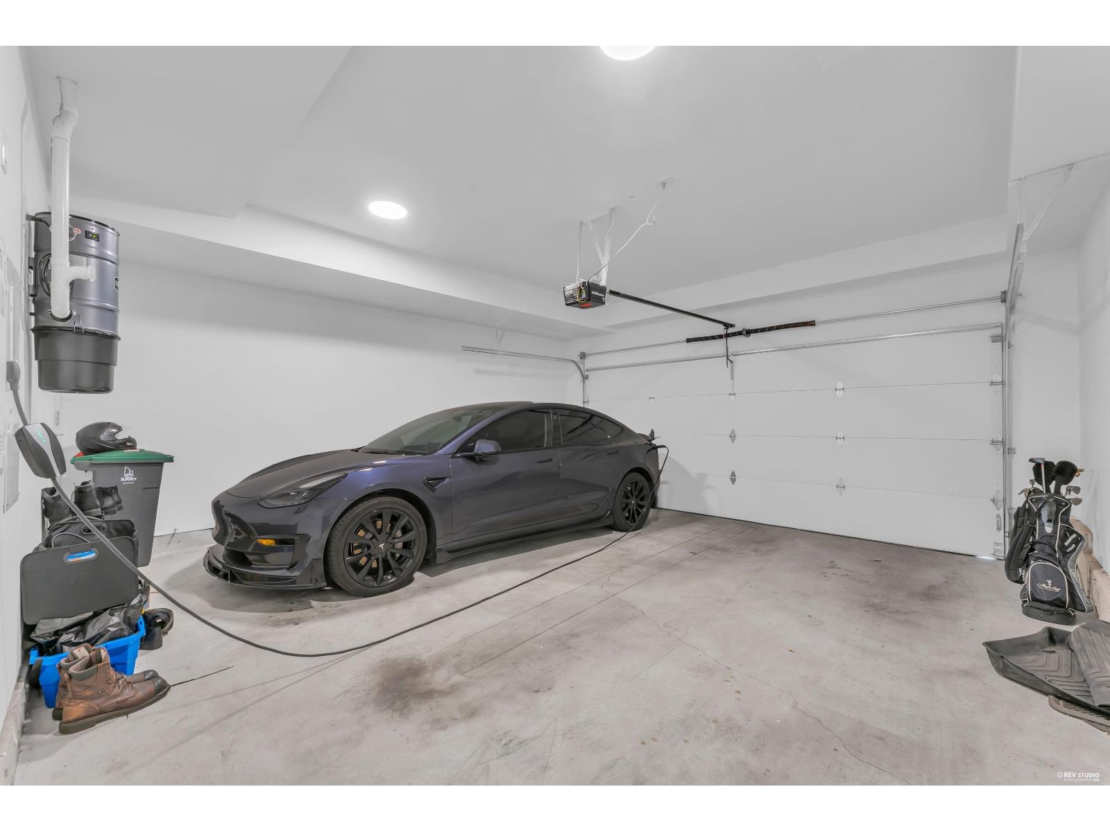32 14355 62 Avenue Property Photo 27