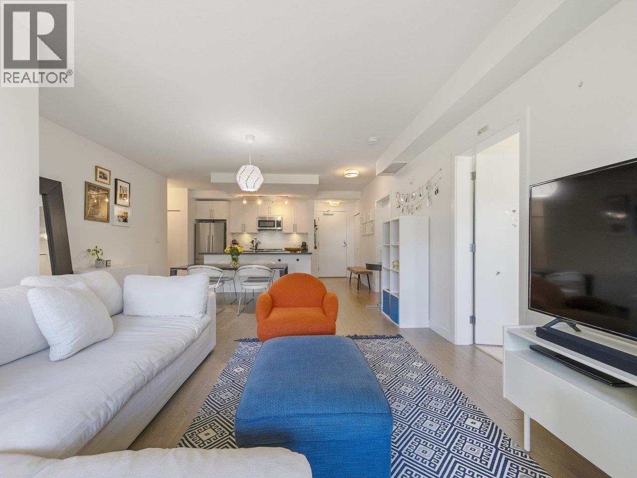 210 10177 River Drive Property Photo 11