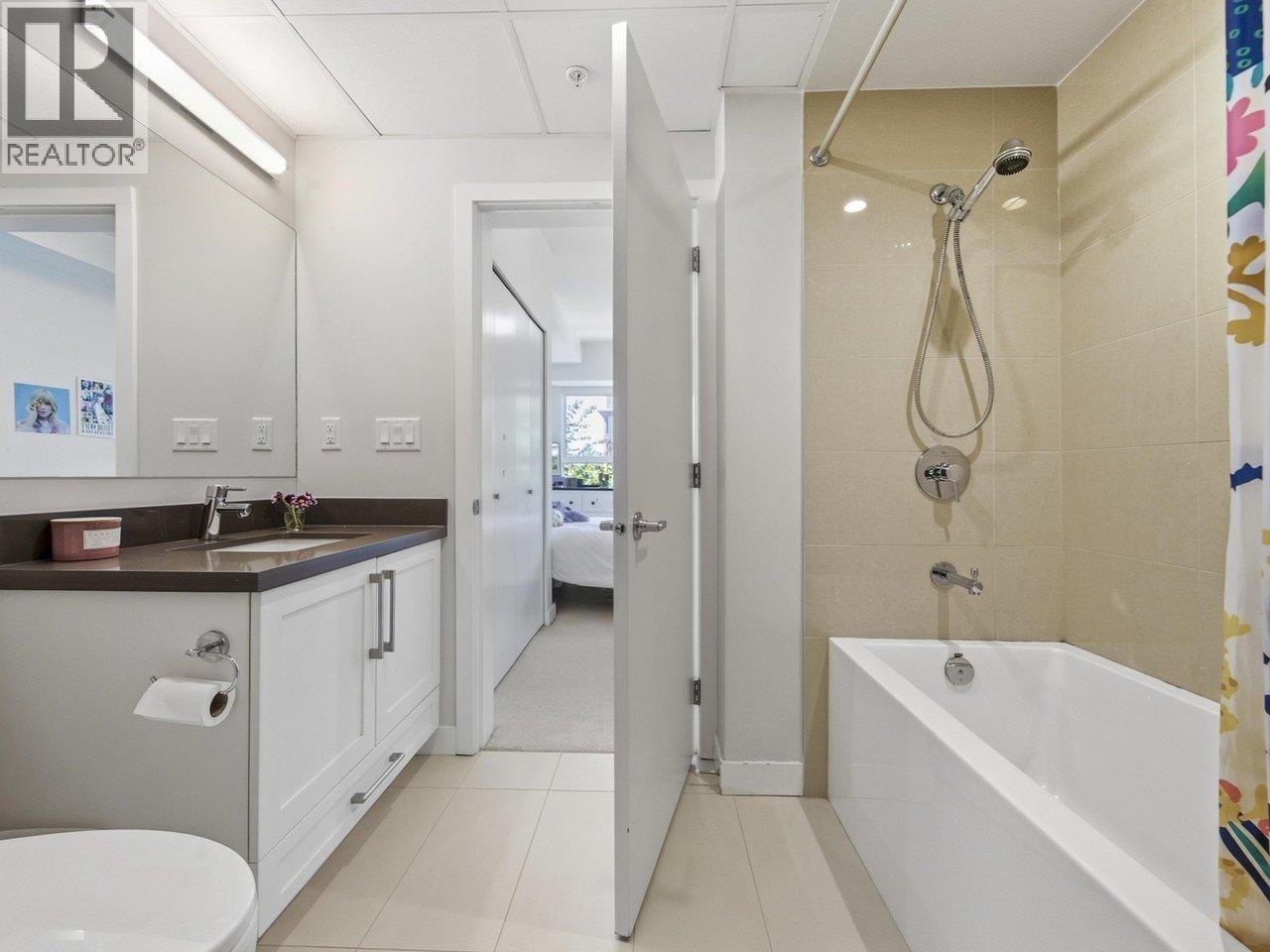 210 10177 River Drive Property Photo 16