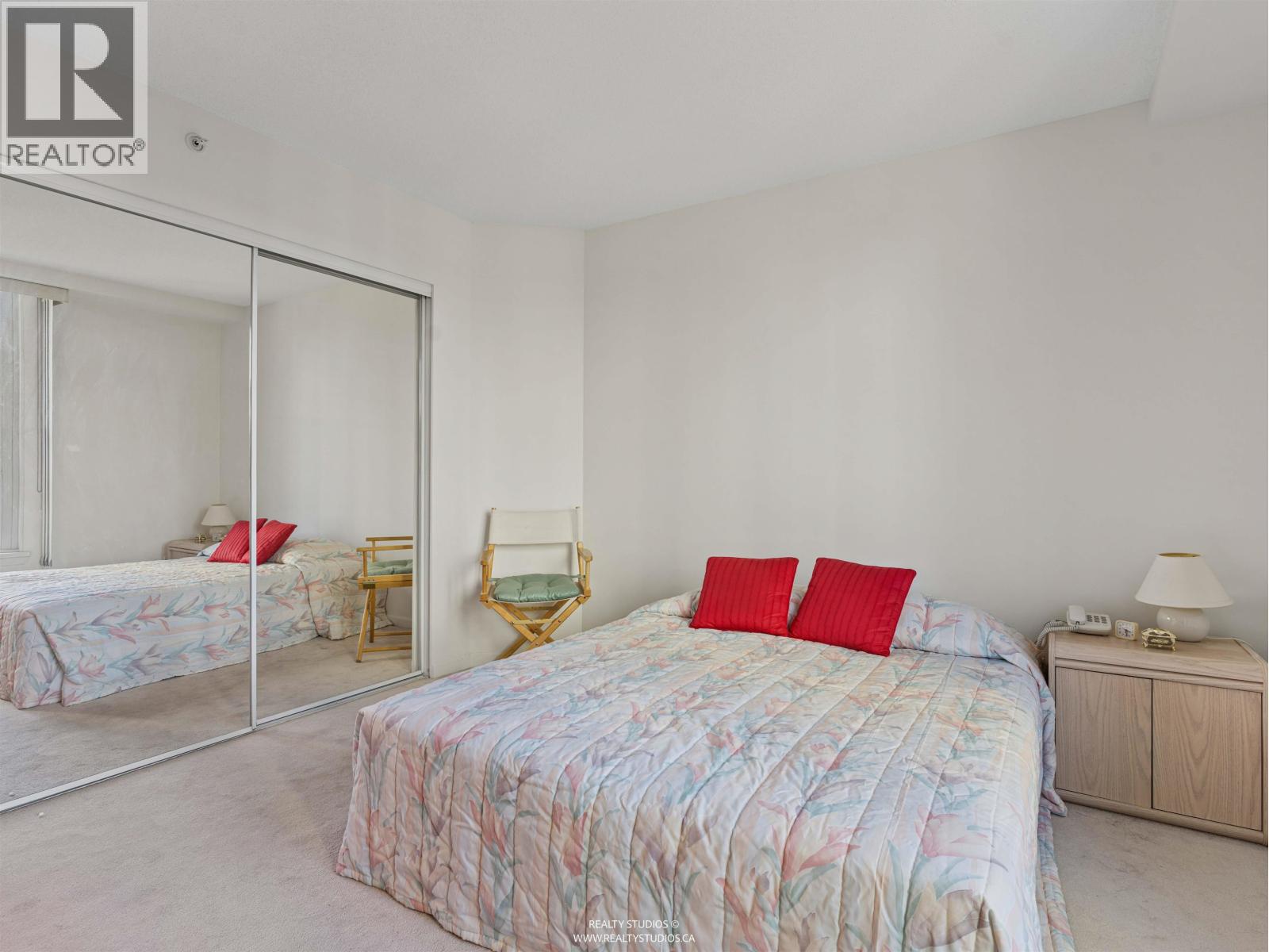 705 388 Drake St Property Photo 13