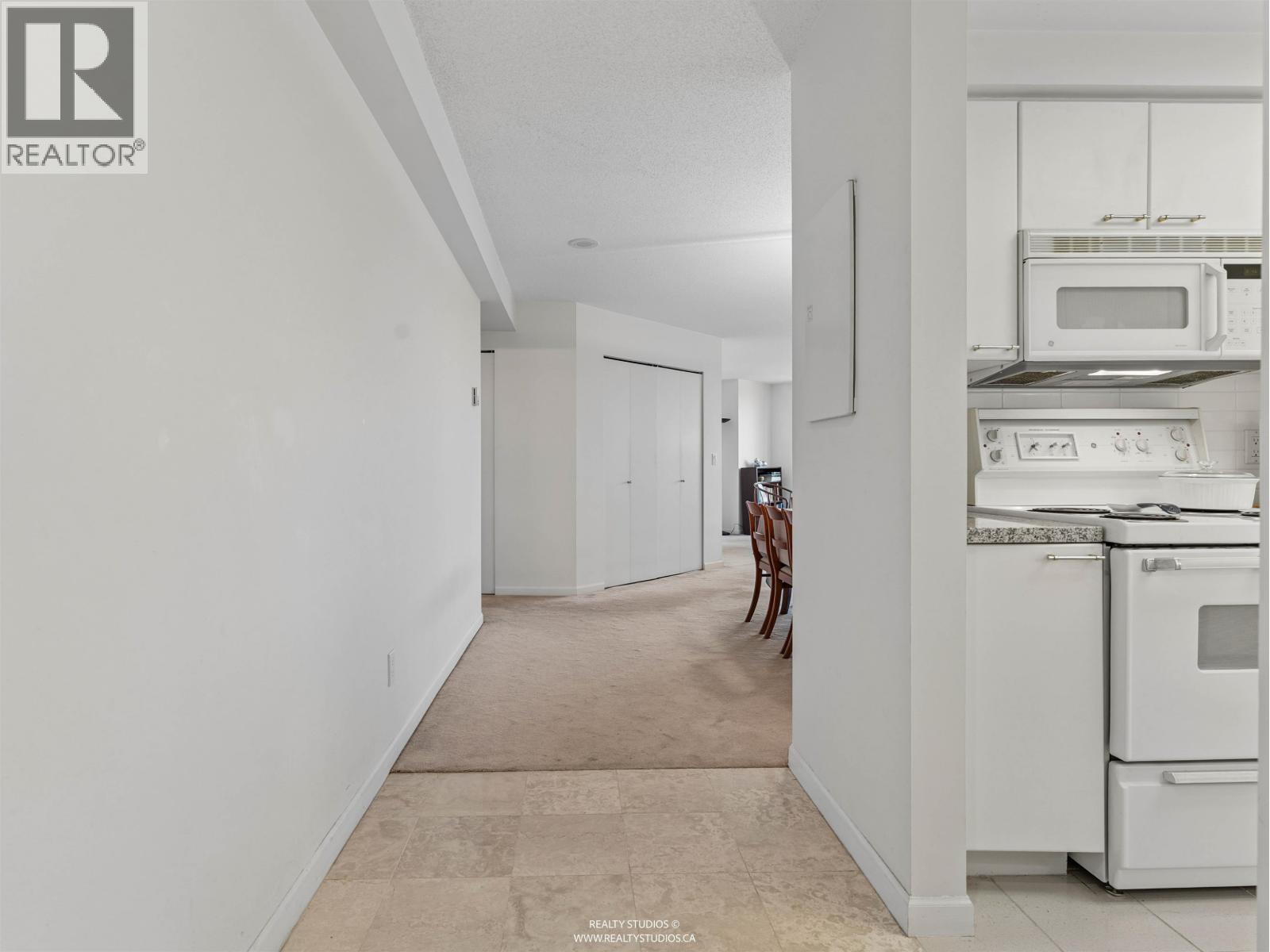 705 388 Drake St Property Photo 26