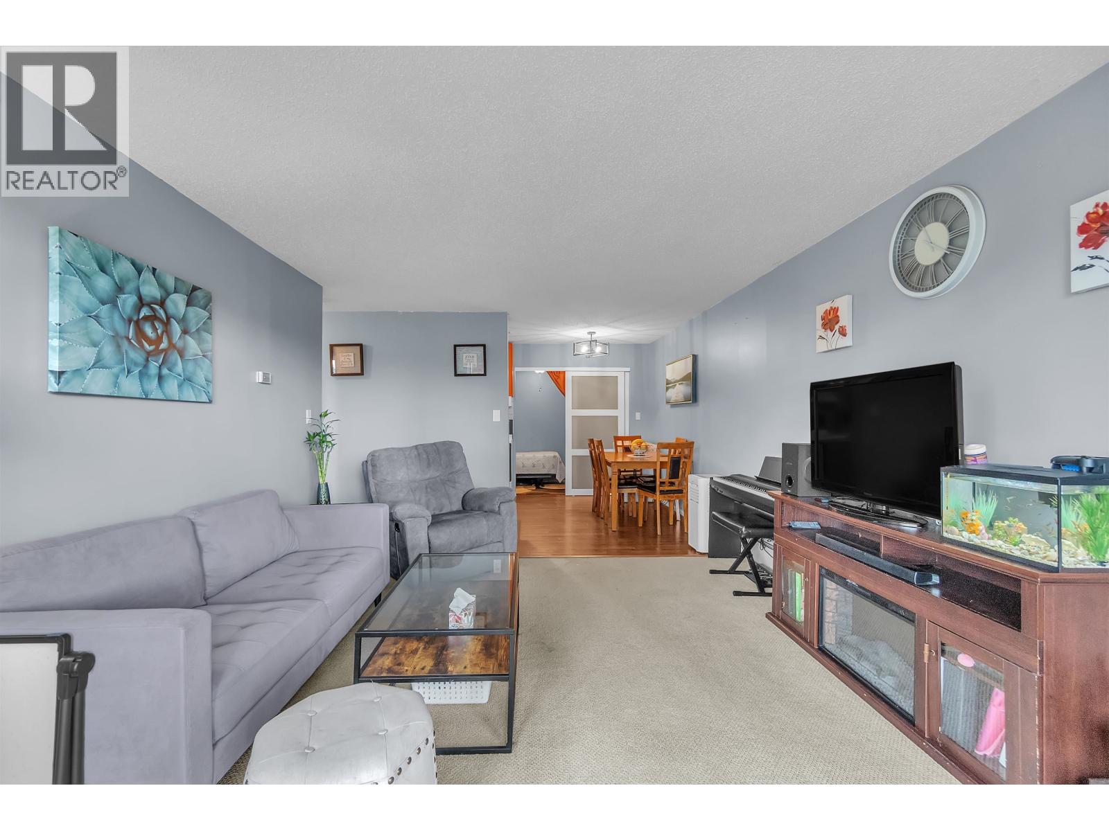 107 170 E 3rd Street Property Photo 7