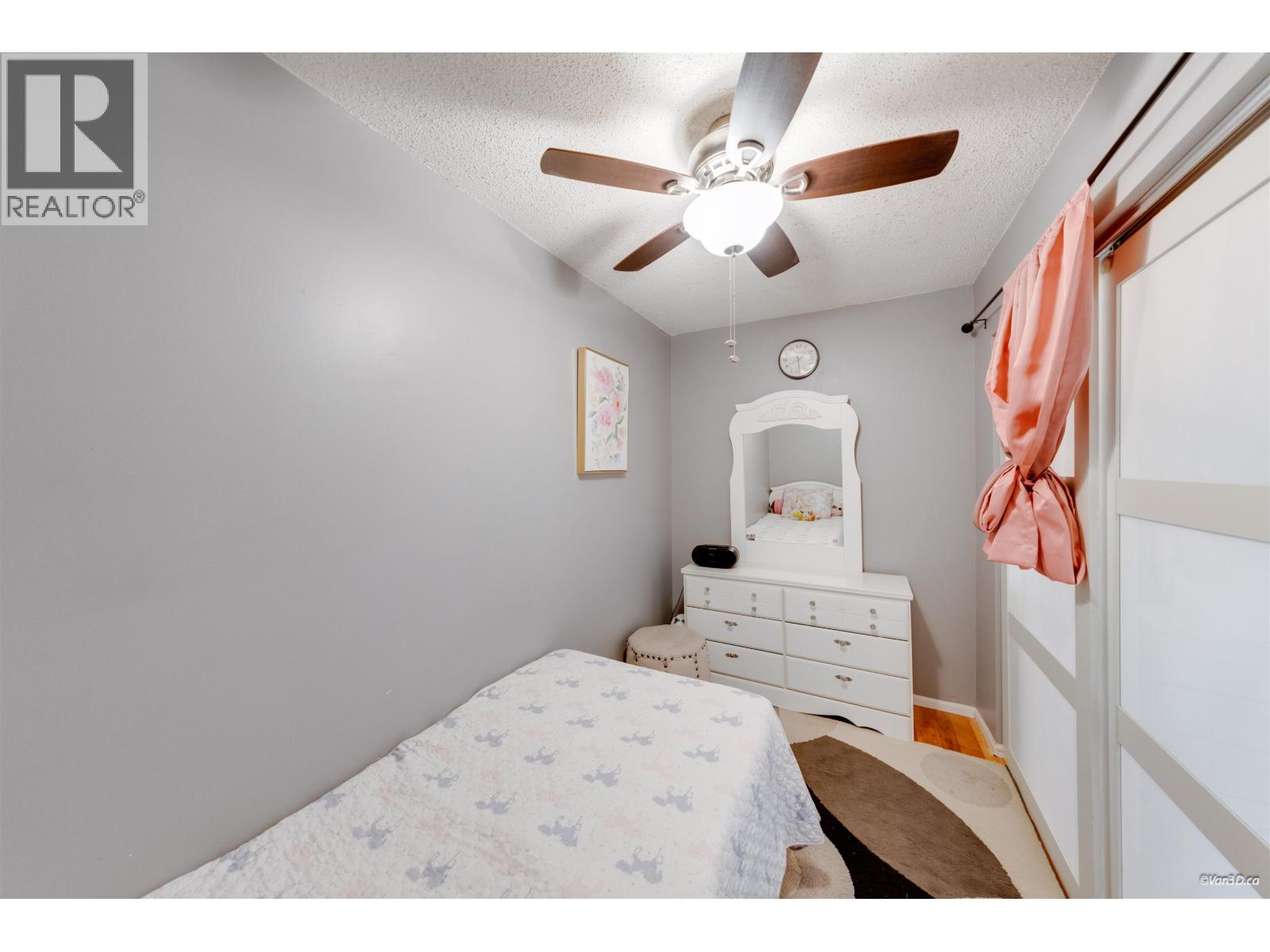 107 170 E 3rd Street Property Photo 16