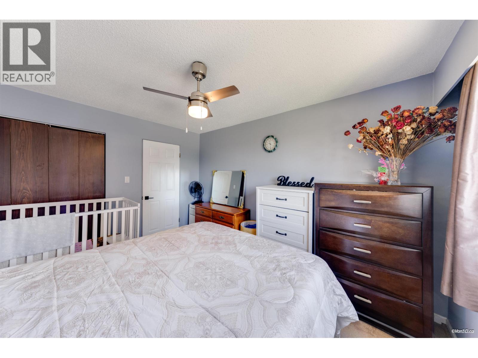 107 170 E 3rd Street Property Photo 21